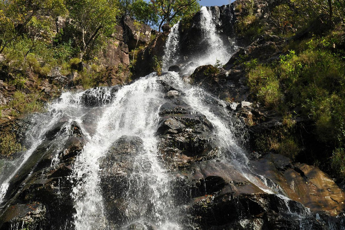 Bee Falls, Pachmarhi.jpg
