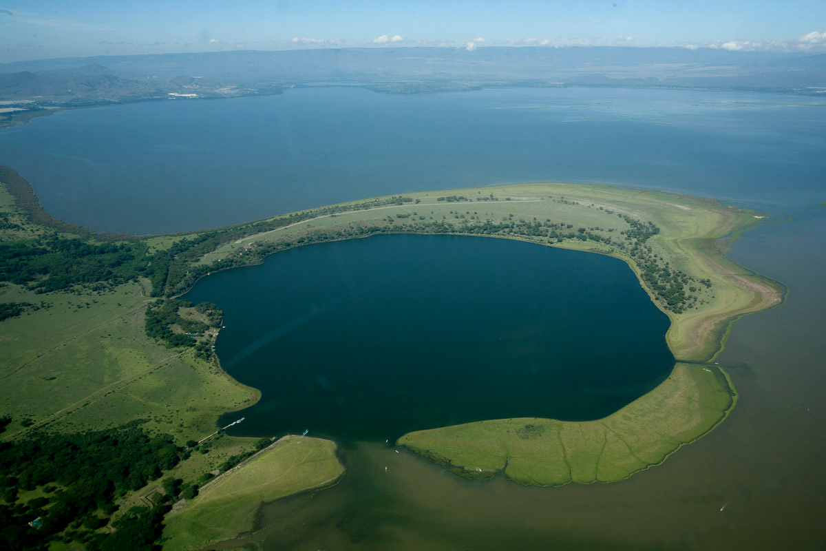 Crescent Island -kenya.jpg