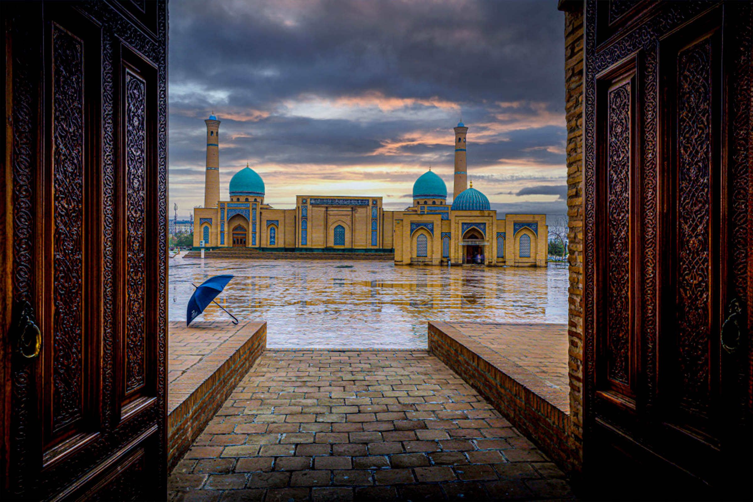 Hazrat Imam Complex