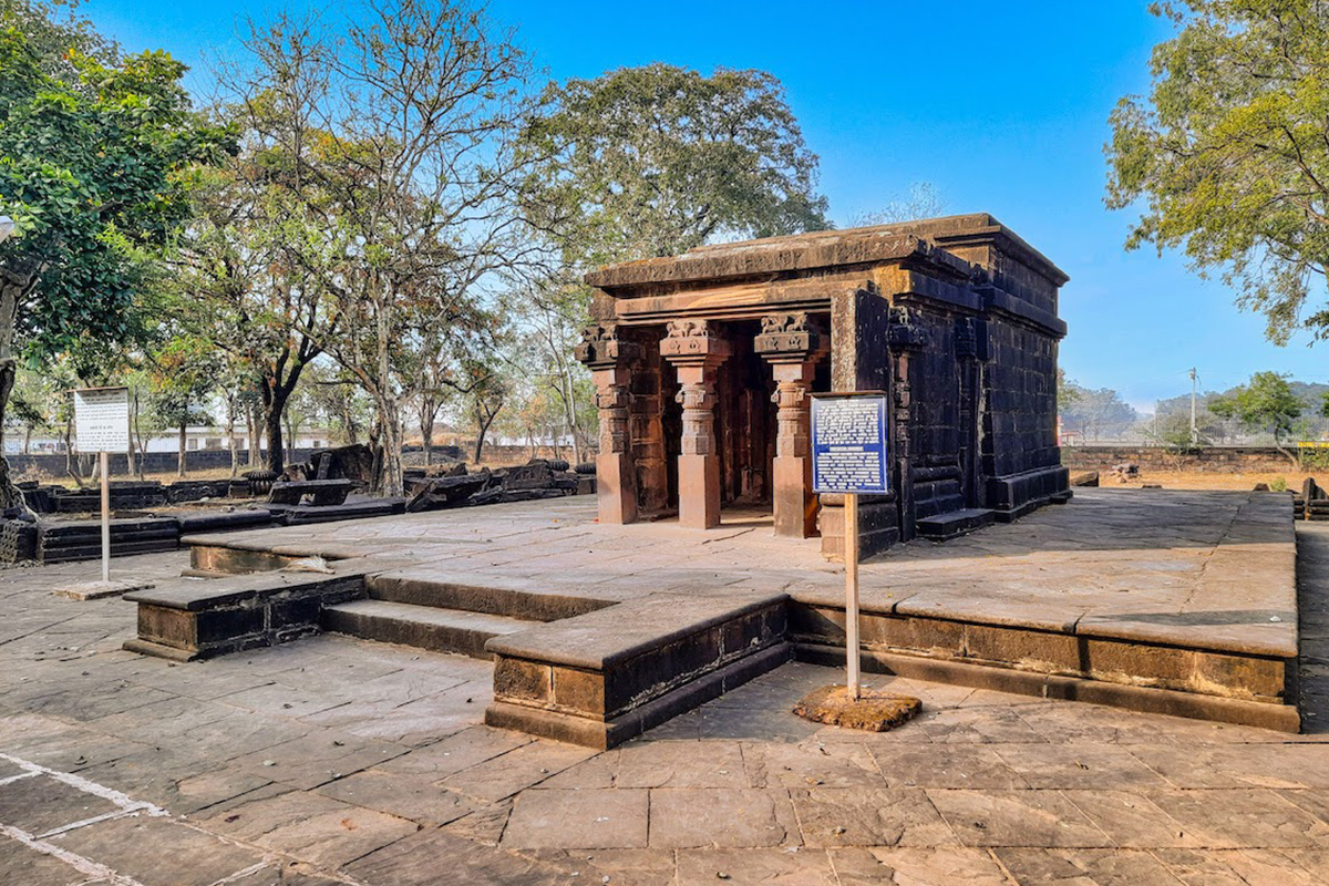 Kankali Devi Temple, Jabalpur.jpg