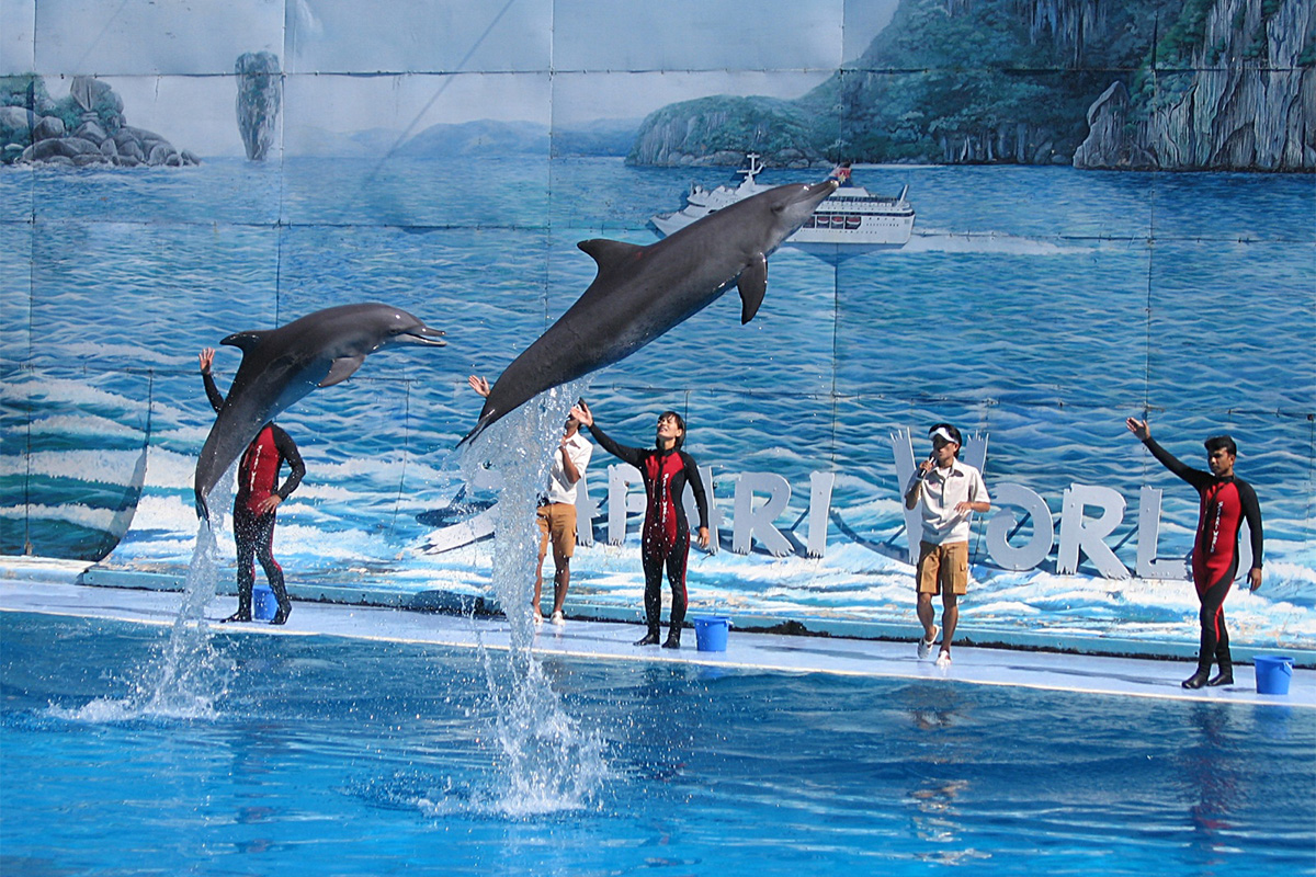 Safari World & Marine Park
