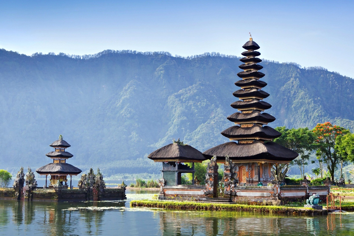 Ulun Danu Bratan Temple